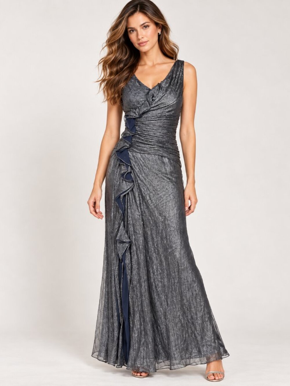 Oscar de la Renta 2012 Metallic Gray Silk Ruffle Evening Gown Size 8